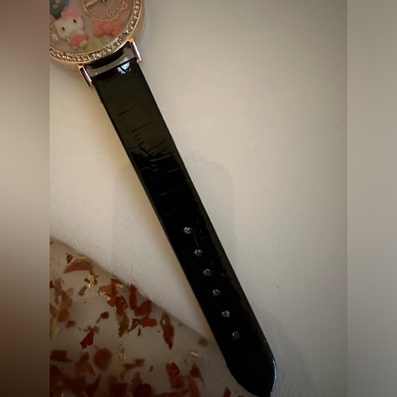 Hello kitty fashion watch - Picture 5 of 10